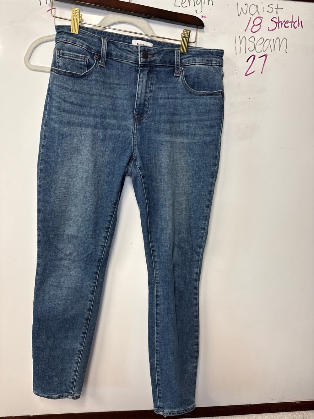 pistola Medium Blue Classic Denim straight leg Jeans size 30 stretchy